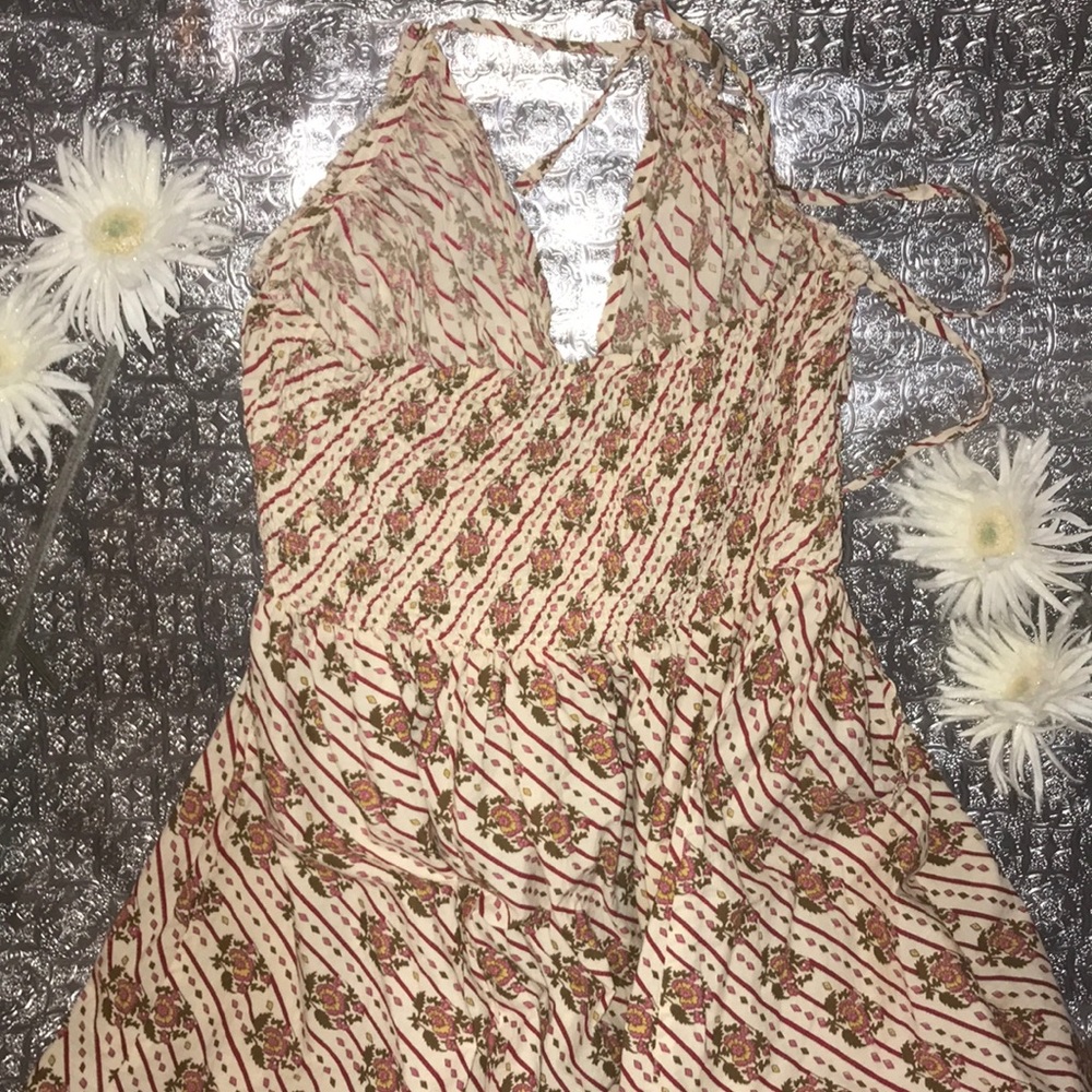 Dress - Picture 3 of 3